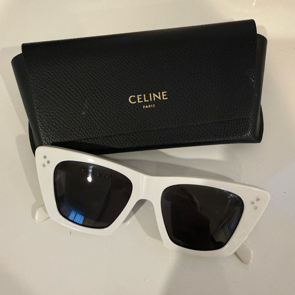 CELINE White Cat Eye Sunglasses CL40187I Ivory Acetate Bold Frame-Made in Italy